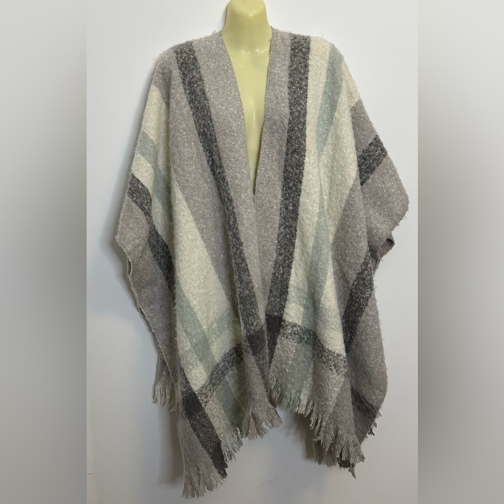 Nwt Nine West Striped Poncho Wrap